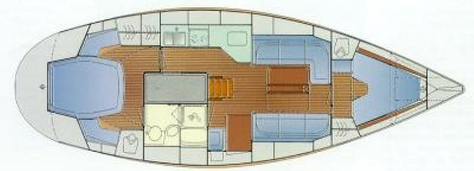 Bavaria 38 deck layout