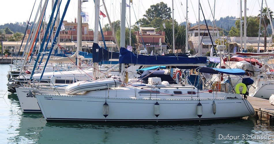 Dufour 32 Classsic for sale in Corfu